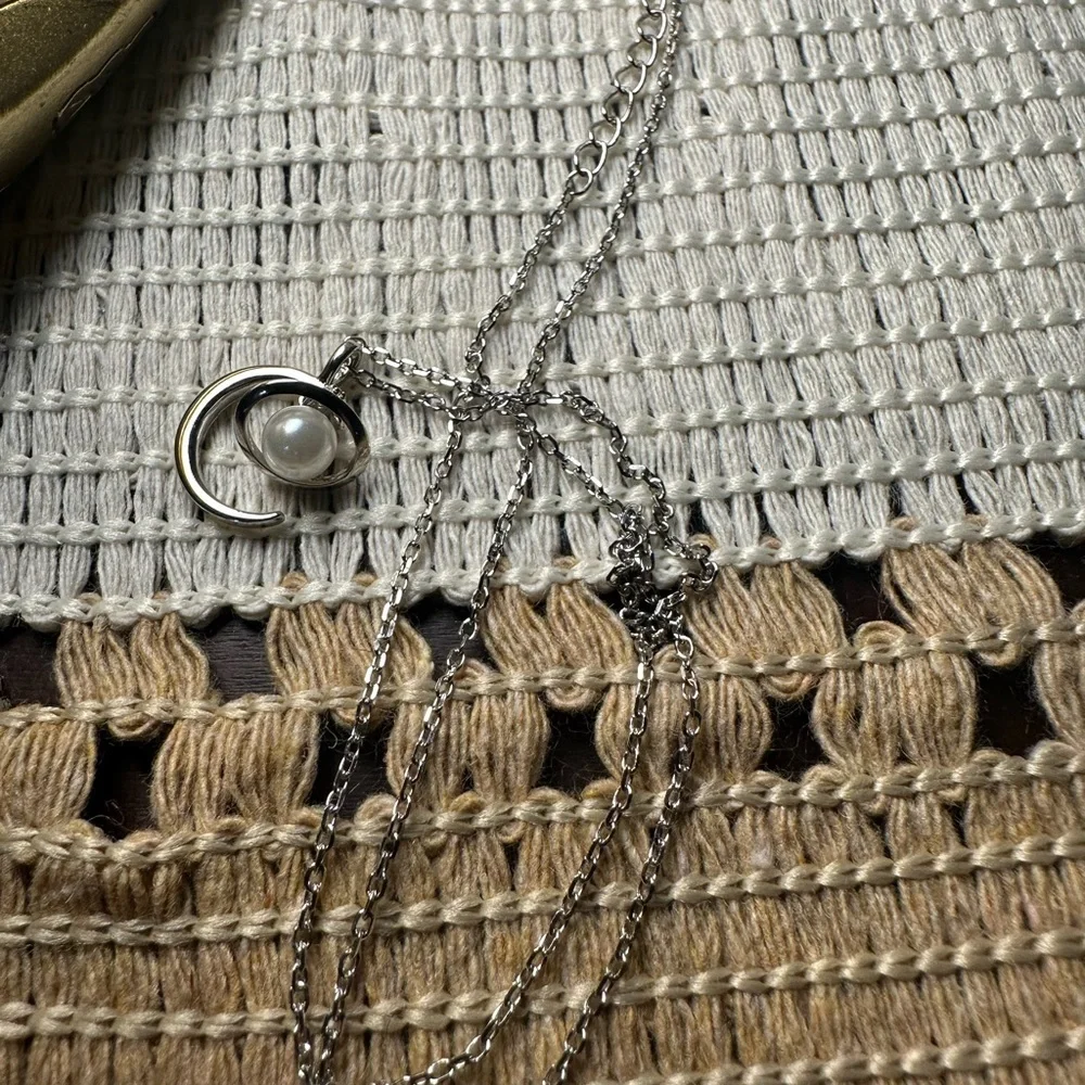 Elegant Silver Moon and Pearl Planet Pendant Necklace - Picture 6 of 7
